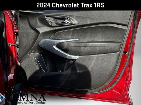 Used 2024 Chevrolet Trax RS w/ Driver Confidence Package image 28