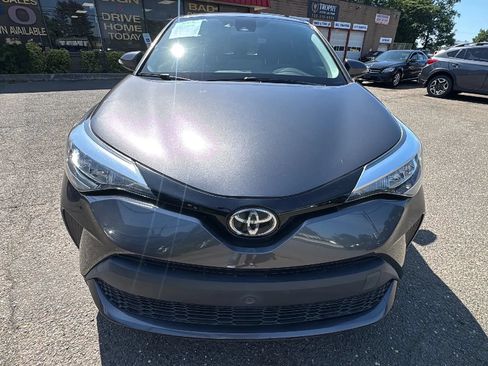 Used 2021 Toyota C-HR LE FWD image 2