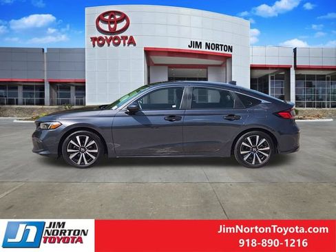 Used 2024 Honda Civic EX-L image 4
