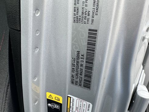 Used 2024 Jeep Wrangler Unlimited Rubicon w/ XTREMEE 35" Tire Package image 37