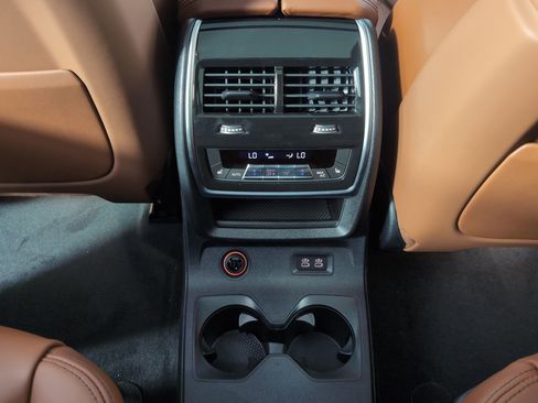 New 2026 BMW X7 M60i image 29