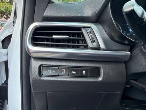 Used 2022 Kia Telluride S AWD/4WD image 22