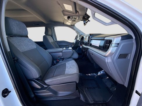 Used 2023 Ford F250 XLT image 27