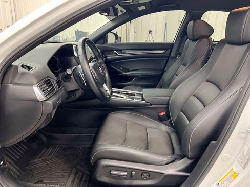 Used 2022 Honda Accord Sport image 19