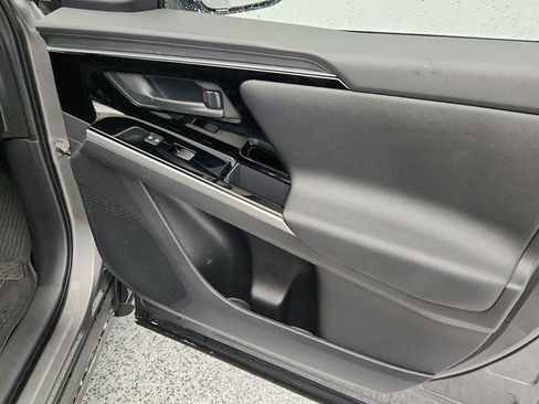 Used 2023 Toyota bZ4X AWD image 25