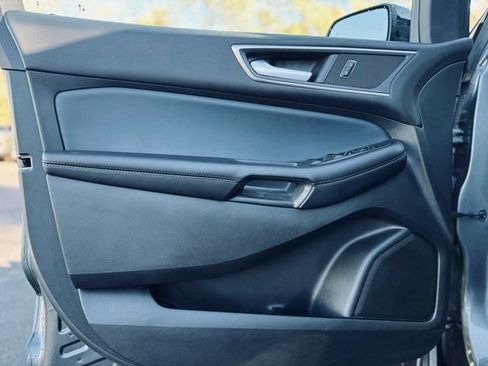 Used 2023 Ford Edge SEL w/ Sport Appearance Package image 13