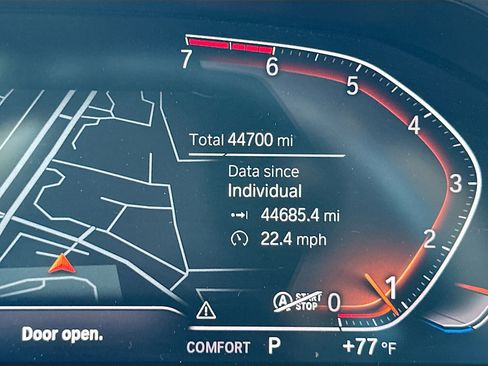 Used 2022 BMW 330i Sedan w/ M Sport Package image 12