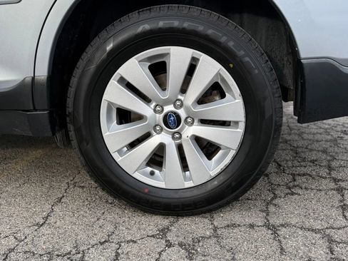 Used 2018 Subaru Outback 2.5i Premium image 27