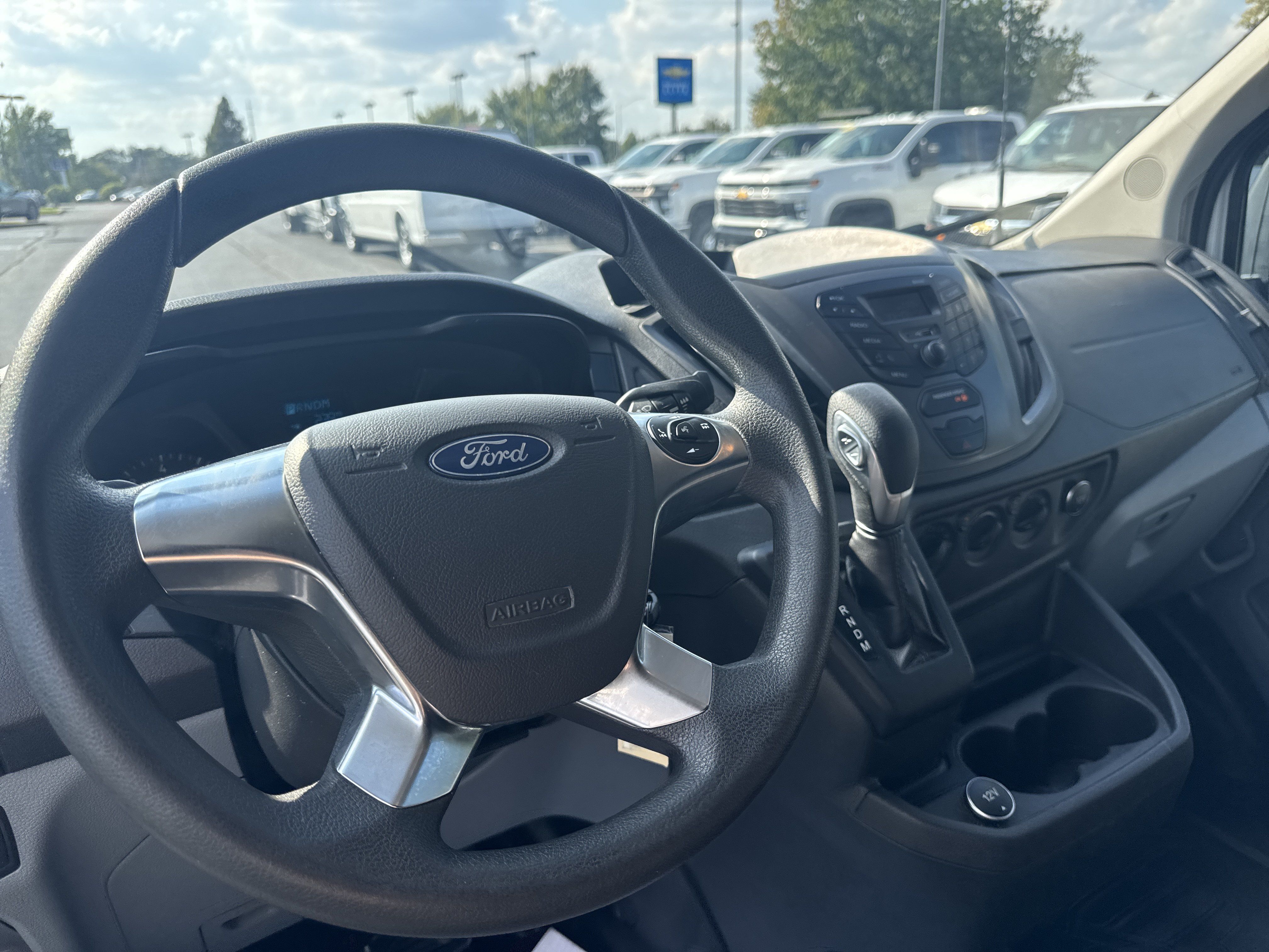Used 2019 Ford Transit 250 148 Medium Roof RWD image 17