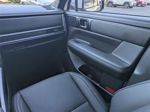 Certified 2025 Hyundai Santa Fe Calligraphy image 17