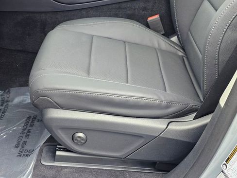 New 2026 Mercedes-Benz GLS 450 4MATIC image 19