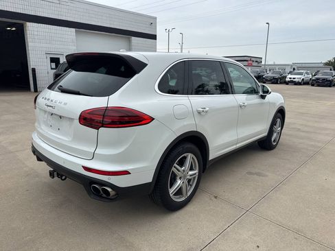 Used 2015 Porsche Cayenne S AWD/4WD image 4
