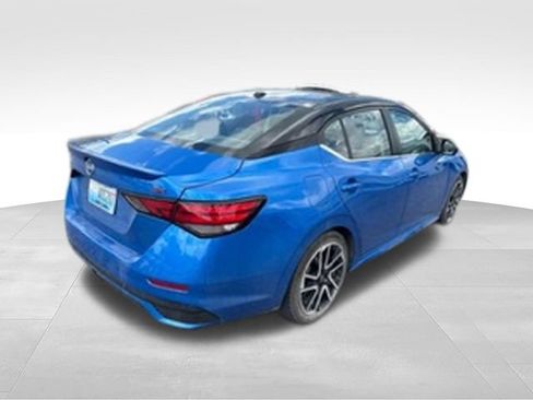 Used 2024 Nissan Sentra SR w/ SR Premium Package FWD image 38