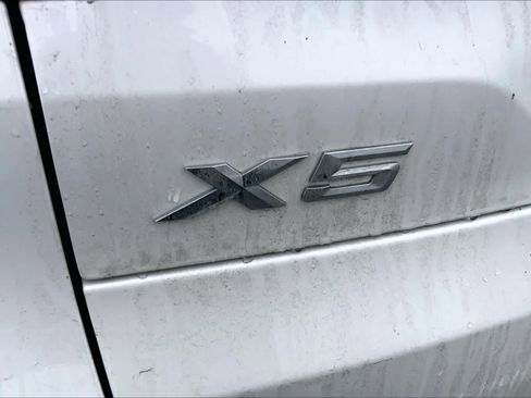 Used 2022 BMW X5 xDrive40i w/ Premium Package image 30