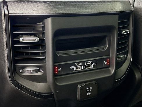 Used 2022 RAM 1500 Limited w/ Body-Colour Bumper Group AWD/4WD image 28