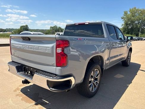 Used 2024 Chevrolet Silverado 1500 LT AWD/4WD image 3