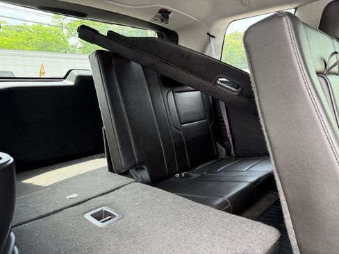 Used 2015 Chevrolet Tahoe LT w/ Luxury Package AWD/4WD image 14