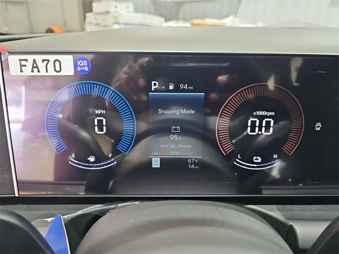 New 2026 Hyundai Tucson Blue SE image 18