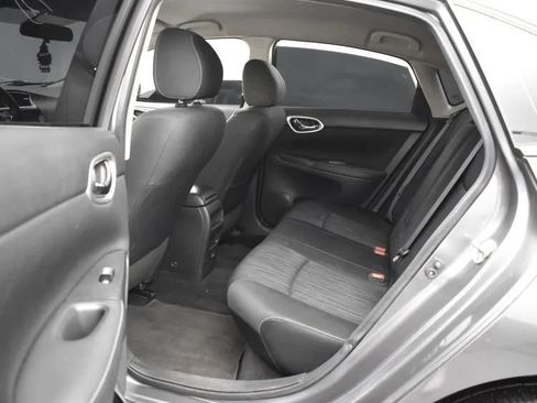 Used 2019 Nissan Sentra SV FWD image 15