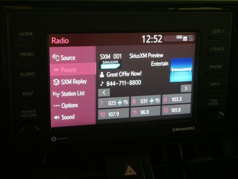 Used 2022 Toyota RAV4 XLE image 22