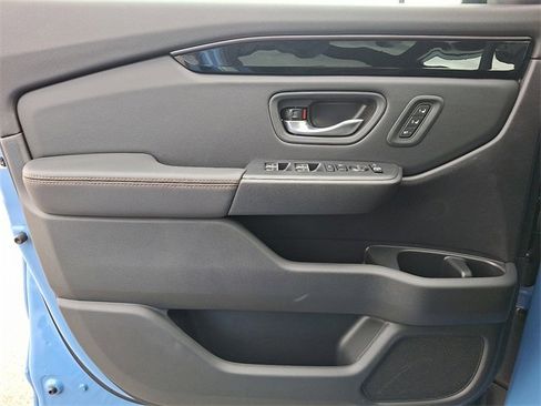 New 2025 Honda Pilot TrailSport image 20