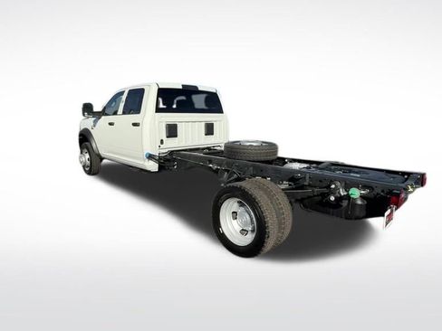 New 2026 RAM 5500 Tradesman w/ Chrome Appearance Group AWD/4WD image 35