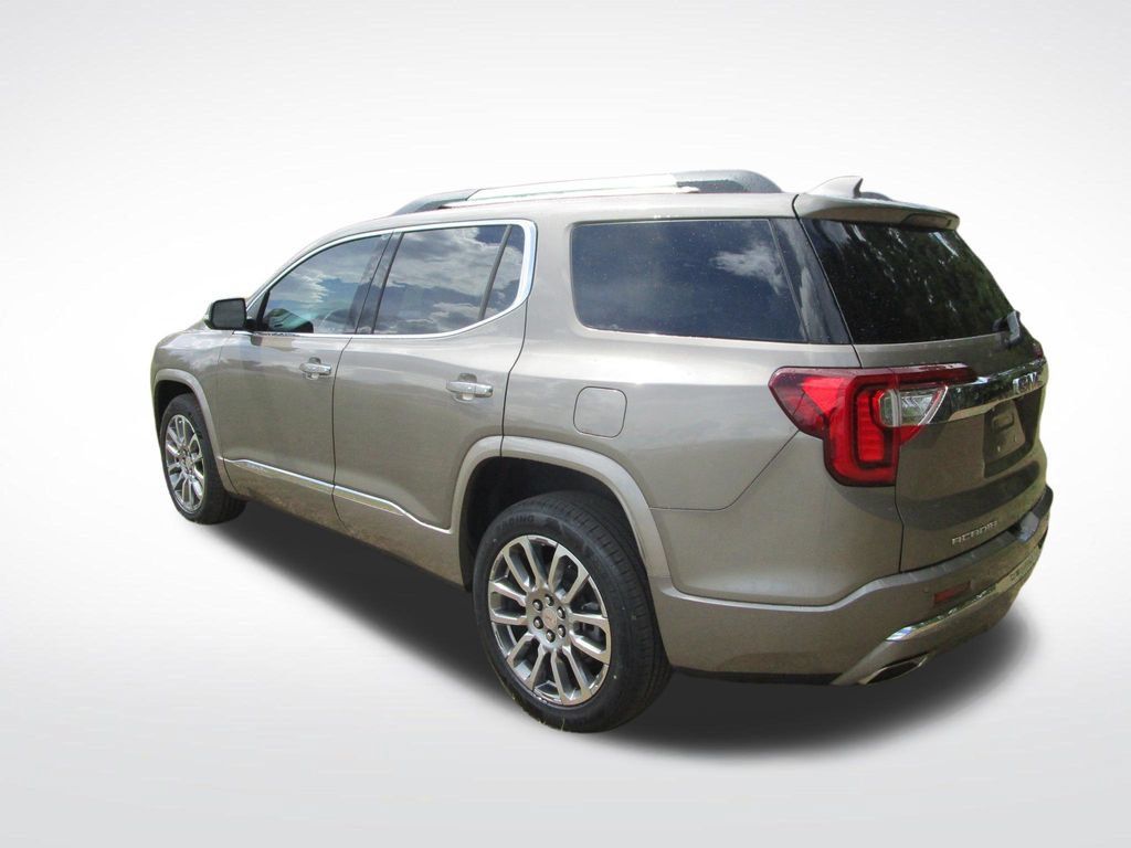 Used 2023 GMC Acadia Denali w/ Denali Ultimate Package FWD image 4