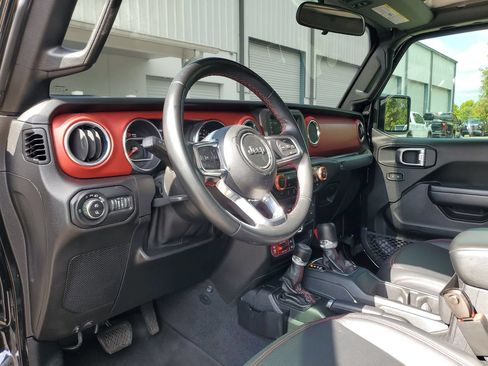 Used 2021 Jeep Gladiator Rubicon w/ Trailer Tow Package AWD/4WD image 18