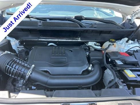 Used 2022 GMC Acadia SLE w/ Driver Convenience Package FWD image 36