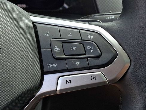 Used 2025 Volkswagen Atlas Peak Edition SE AWD/4WD image 21