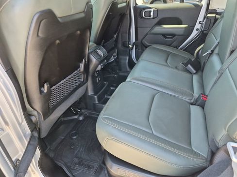 Used 2024 Jeep Wrangler High Altitude image 20