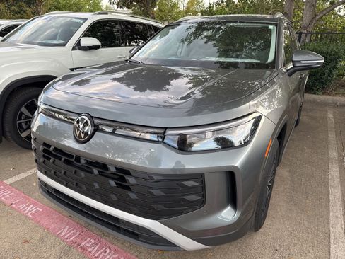 New 2025 Volkswagen Tiguan S image 4