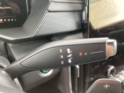 Used 2025 GMC Acadia Elevation image 23