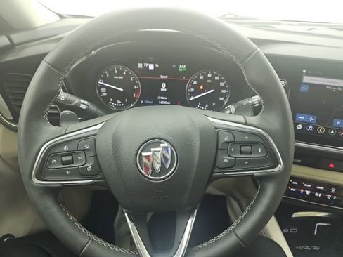 Used 2023 Buick Envision Avenir image 26