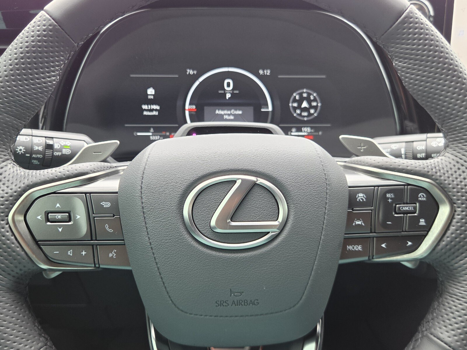 Used 2026 Lexus TX 500h AWD w/ Technology Package image 30