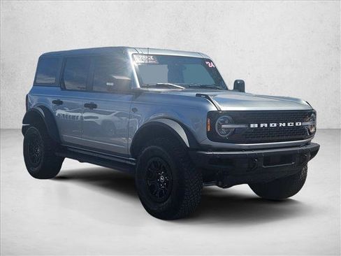 Used 2024 Ford Bronco Wildtrak AWD/4WD image 3