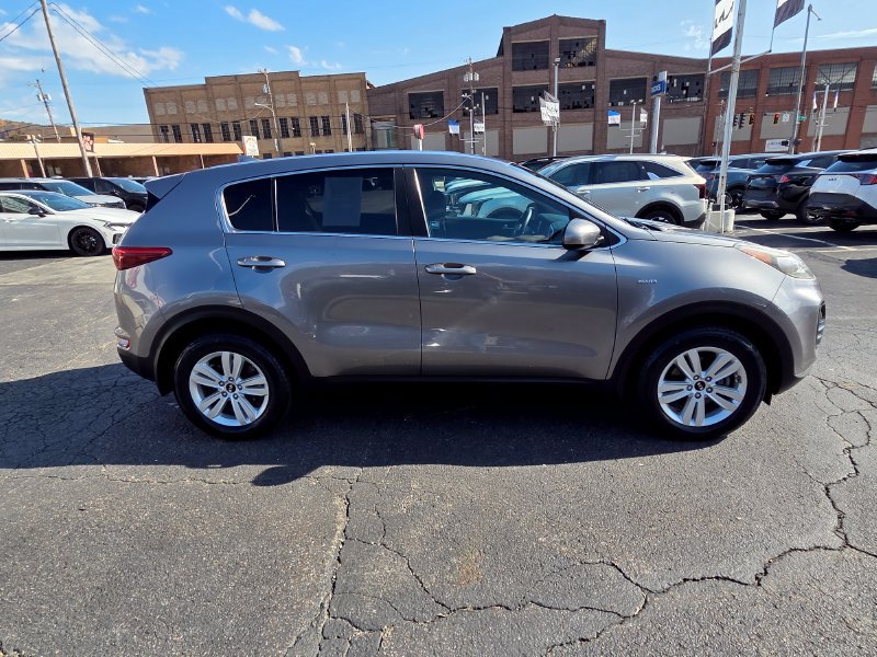 Used 2017 Kia Sportage LX AWD/4WD image 8