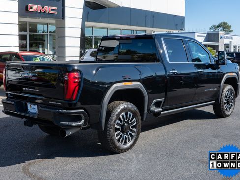 Used 2024 GMC Sierra 2500 Denali Ultimate image 3