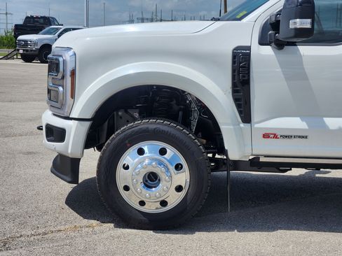 New 2026 Ford F450 Platinum w/ FX4 Off-Road Package AWD/4WD image 7