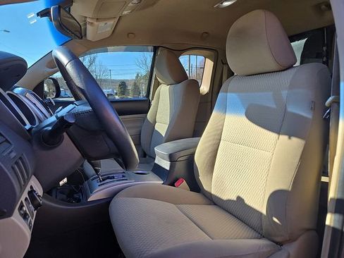 Used 2012 Toyota Tacoma 4x4 Access Cab image 21