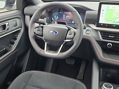 New 2026 Ford Explorer ST image 31