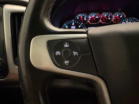 Used 2018 GMC Sierra 1500 SLE w/ SLE Value Package AWD/4WD image 4