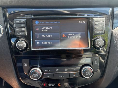 Used 2015 Nissan Rogue SL AWD/4WD image 17
