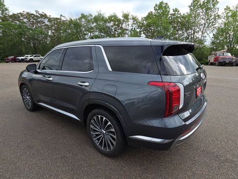 Used 2024 Hyundai Palisade Calligraphy FWD image 6