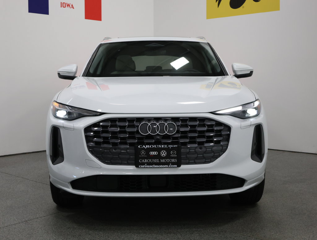 Used 2025 Audi Q5 Premium w/ Premium Plus AWD/4WD image 7