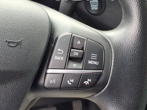 Used 2021 Ford Escape SE image 18