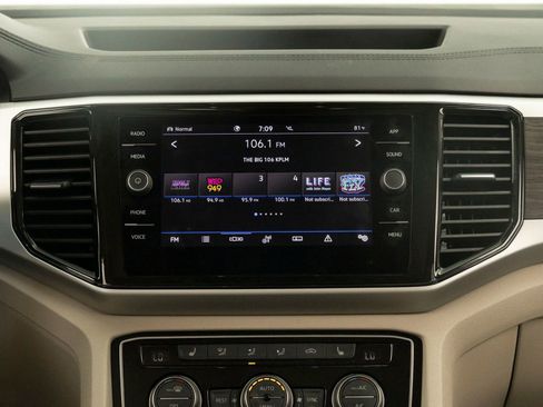 Used 2023 Volkswagen Atlas SE w/ Black Wheel Package AWD/4WD image 18