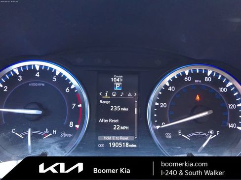 Used 2016 Toyota Highlander XLE AWD/4WD image 12
