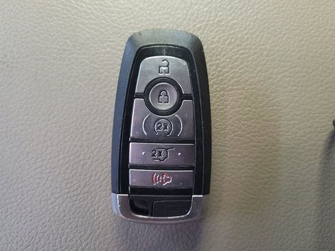 Used 2020 Ford Expedition XLT w/ Equipment Group 202A RWD image 32