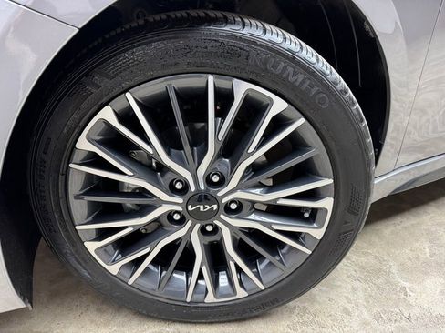 Used 2024 Kia Forte GT-Line w/ GT-Line Premium Package image 28